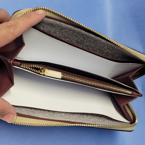 Coach x Disney Princess Cinderella Continental Wallet - Picture 2 of 4